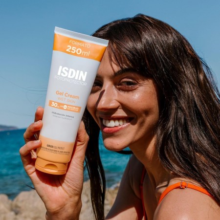 FOTOPROTECTOR ISDIN SPF30 GEL- CREMA WET SKIN 200 ML